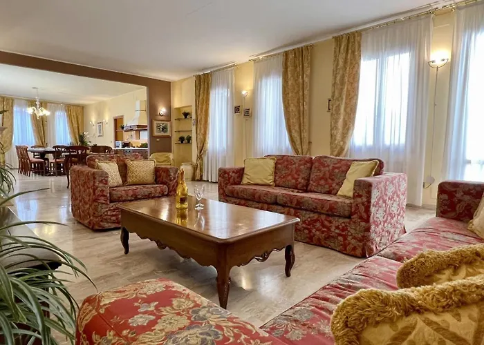 圣马可城市公寓 *