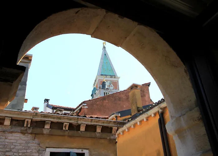 圣马可城市公寓 *